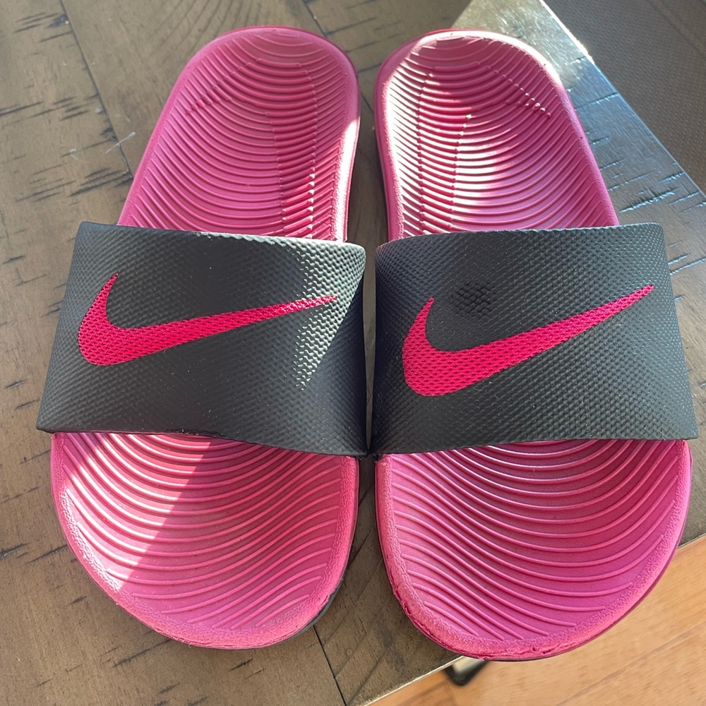 Nike Kawa Slides Youth 3